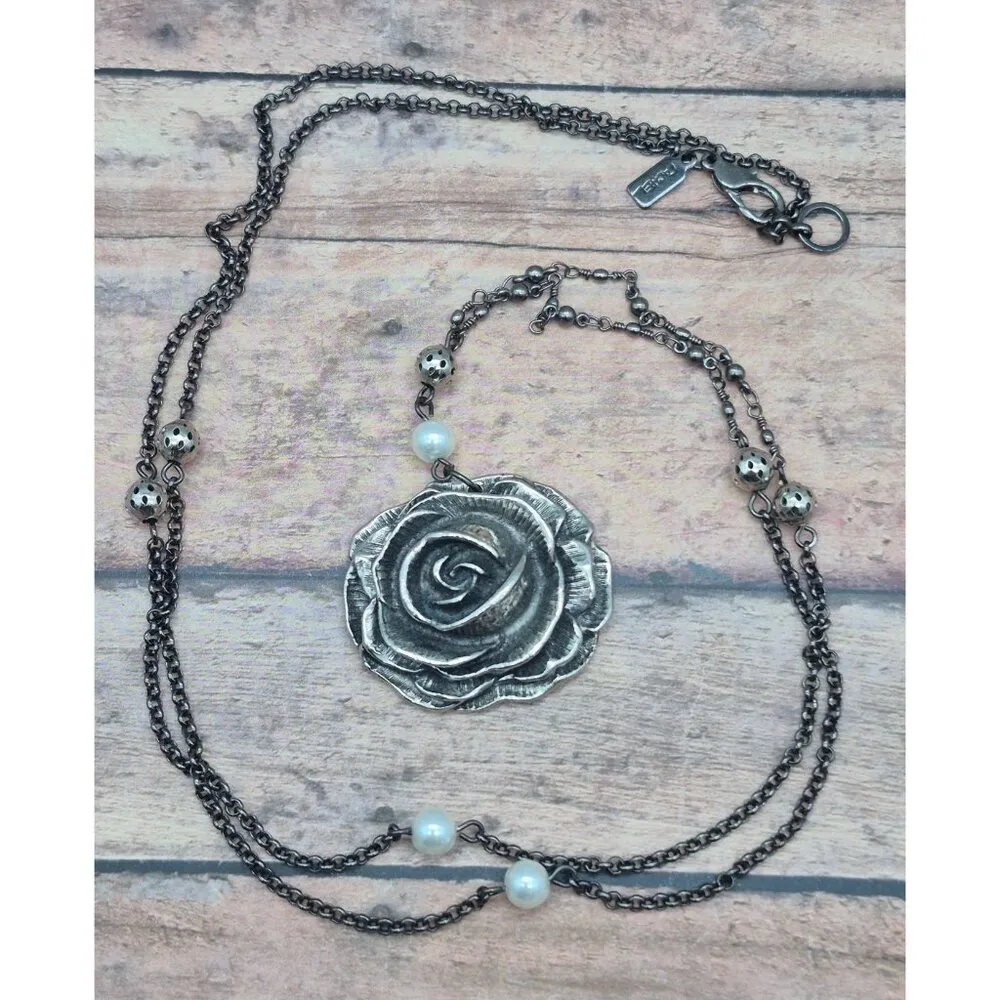 Rachel Roy Gunmetal Chain Silver Tone Rose Pendant Necklace Whimsy Goth Romance - Image 8