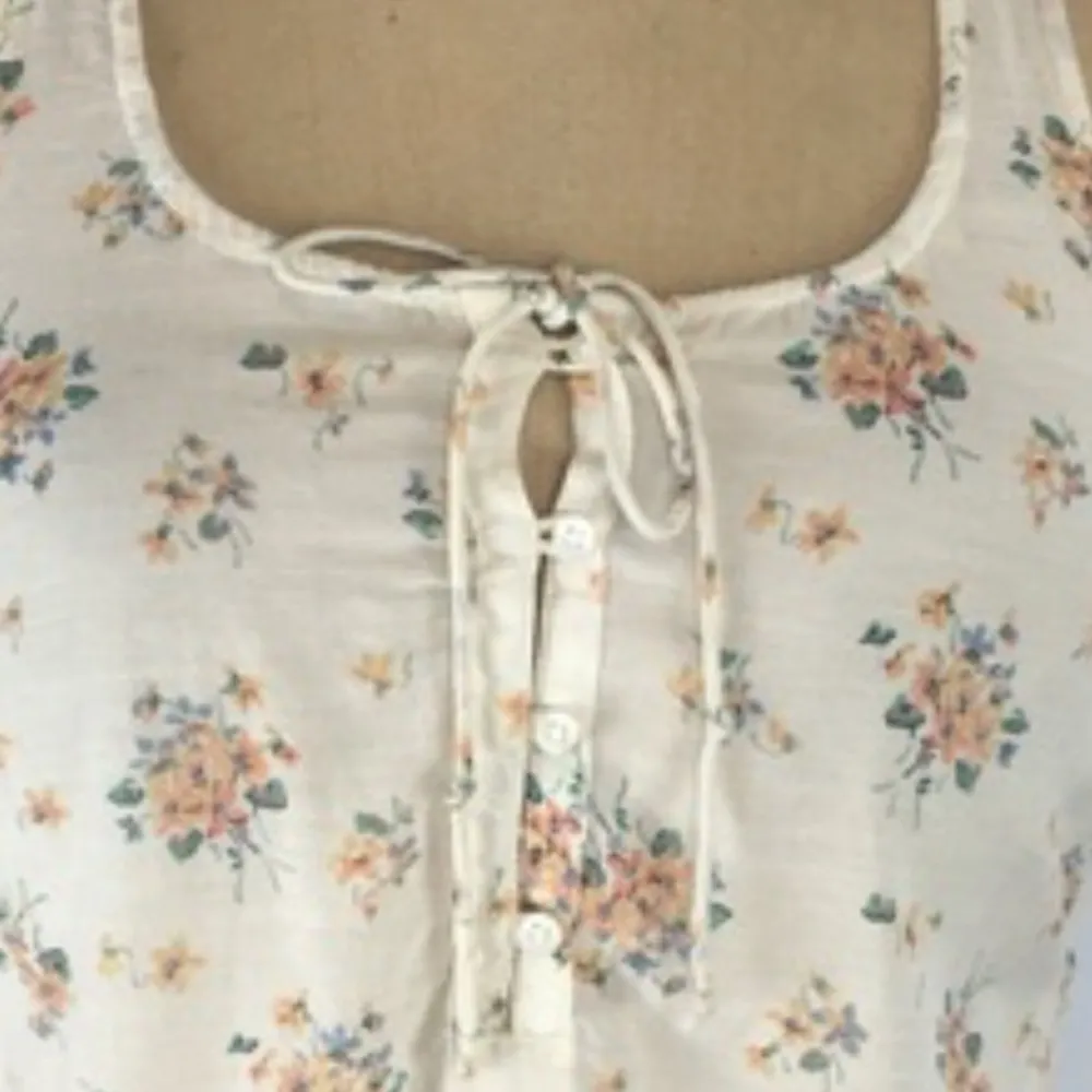 Aerie Off-White Floral Tank Top - Image 3