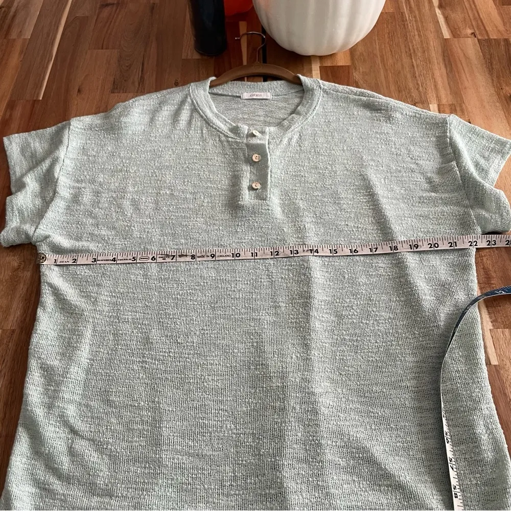 Coastal Blue Henley Sweater Top Short sleeves Delicate Knit - Image 7