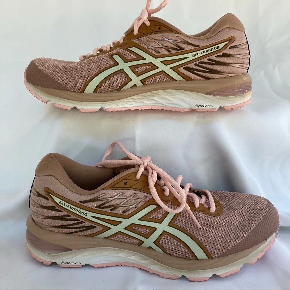 Women's Asics Gel-Cumulus 21 Athletic Shoes in Dusty Steppe/Birch--Size 9.5--EUC - Image 2