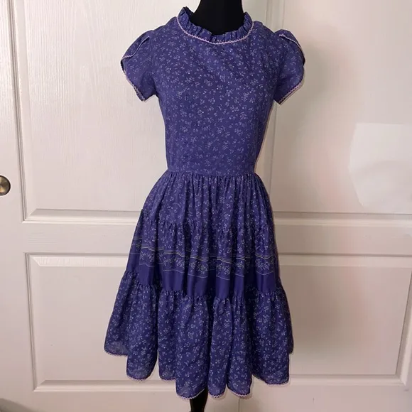 VTG PURPLE DAINTY FLORAL TIERED WESTERN DRESS - Image 2