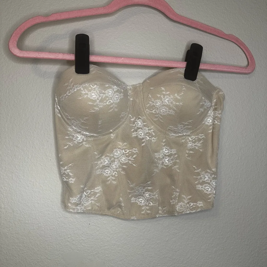 Timing Cream and White Lace Crop Top - Image 2