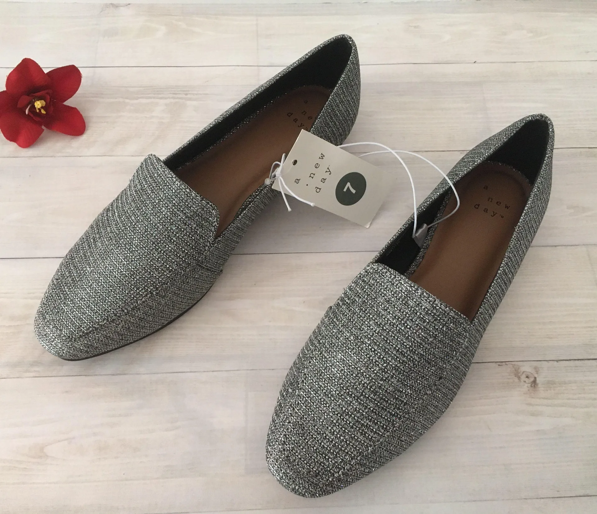 SilverFlats/Loafers, Size 7 Silver - Image 2