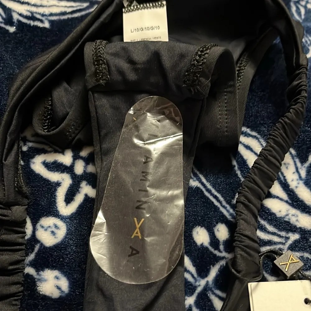 NWT! Vitamin A Zuri Cheeky Bikini Bottom - Image 8