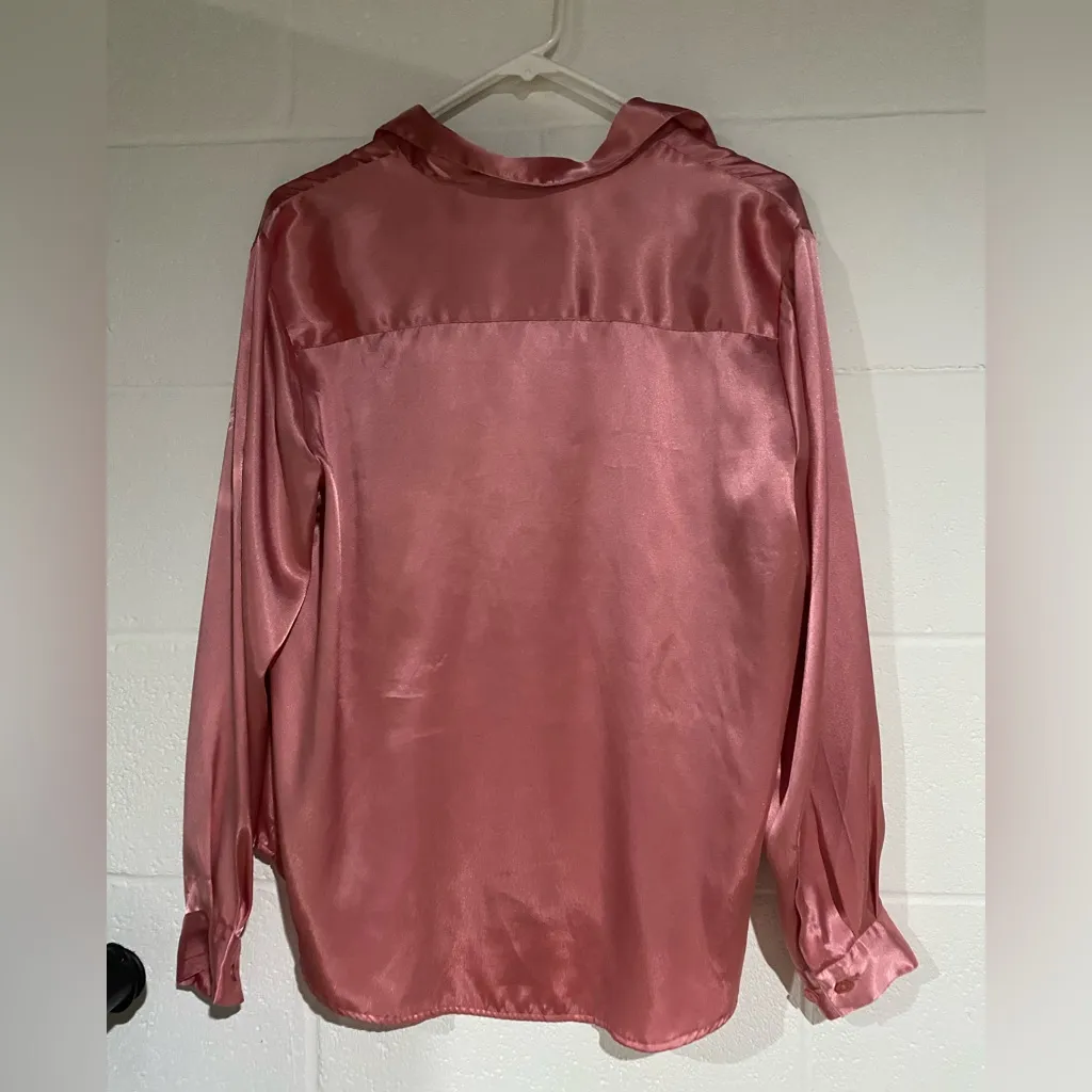 Jaclyn Smith Pink polyester button down size 14 feels like silk - Image 2