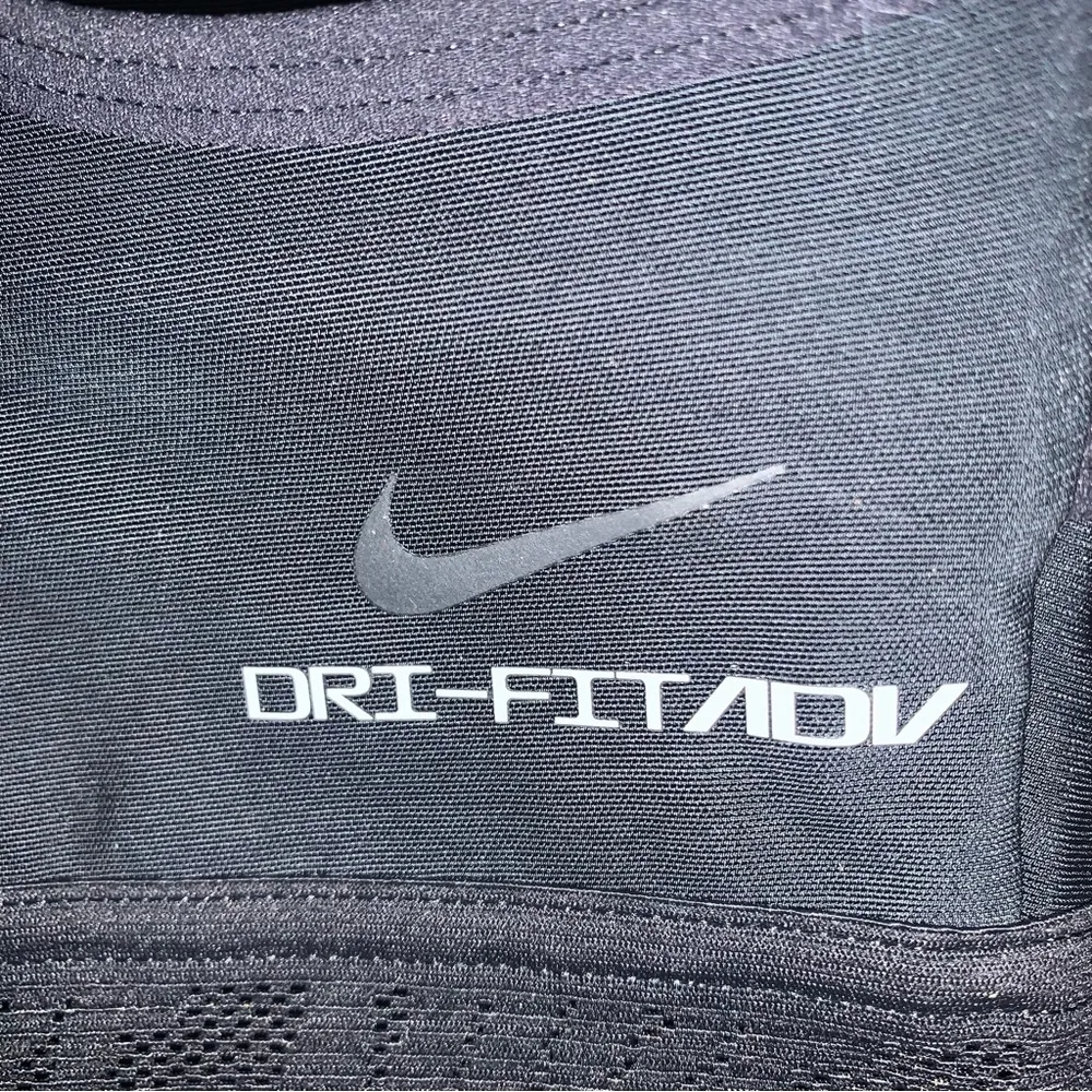 NIKE Women Ultrabreathe Sports Bra Non Padded Black Size Large - Image 4