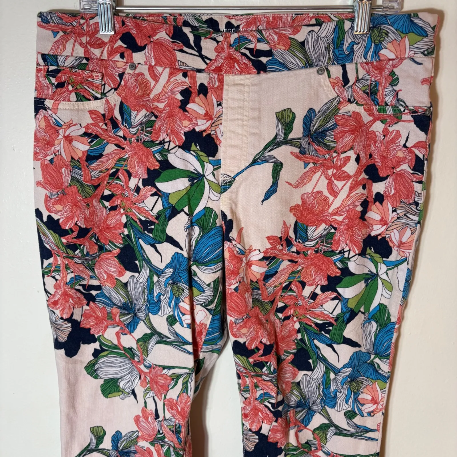 Chicos Jegging Ankle Floral Stretch Pants Size 12P - Image 2