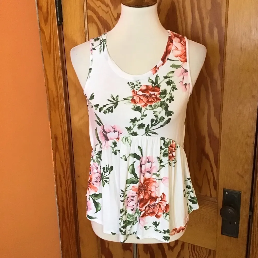 Viamor Floral Babydoll Tank Top White Pink Boutique Style - Image 5