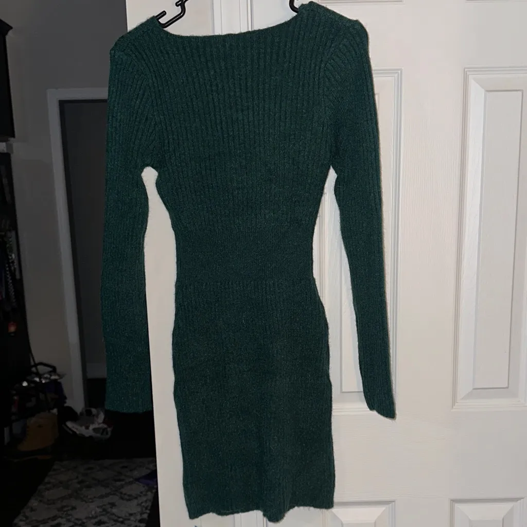Cupshe Deep Green Long Sleeve Dress - Image 8