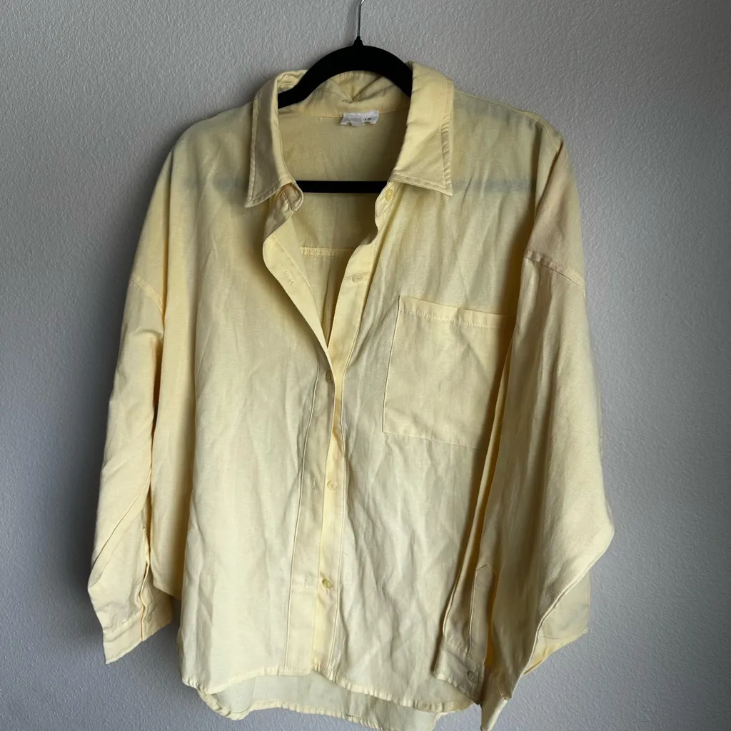 Le Lis Yellow Button Down Shirt - Image 4