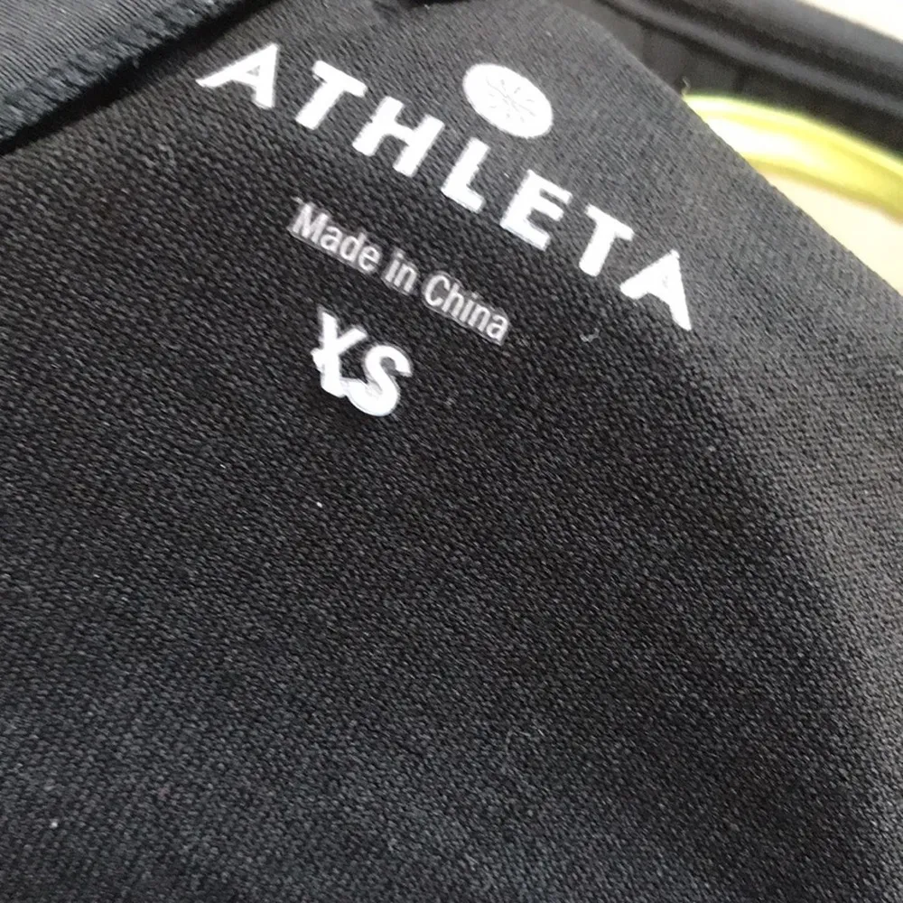 Athleta Torpedo Swim Tankini Top Built in Bra Black White Women's Size XS - Image 6