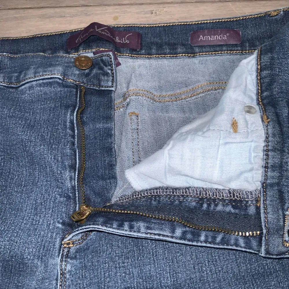 Gloria Vanderbilt Amanda Tapered Leg High Waist Medium Wash Blue Jeans Size 12 - Image 7