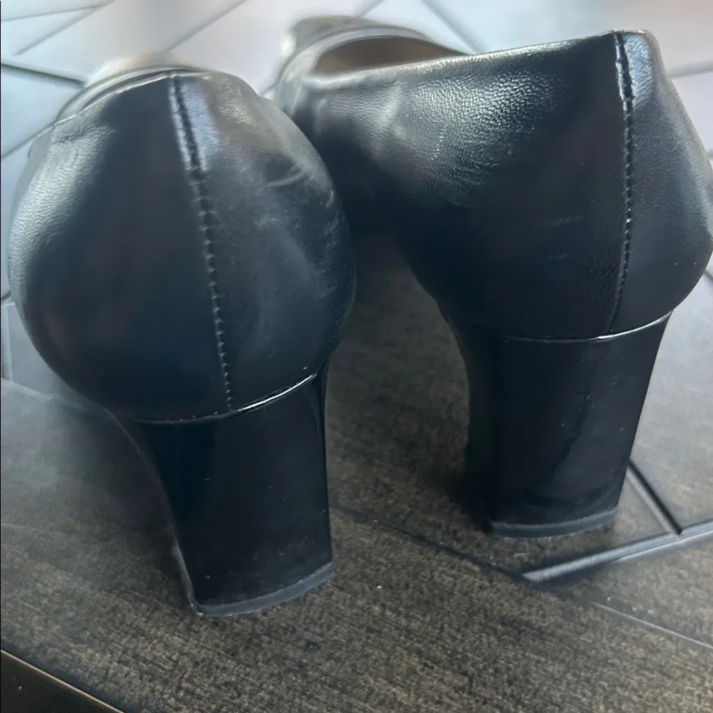 Etienne Aigner Strada ladies black leather pumps size 8 M old money preppy emo - Image 5