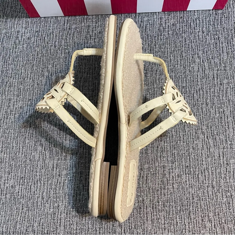 Circus NY by Sam Edelman Canyon Laser Cut Faux Shearling Thong Sandal - Image 6