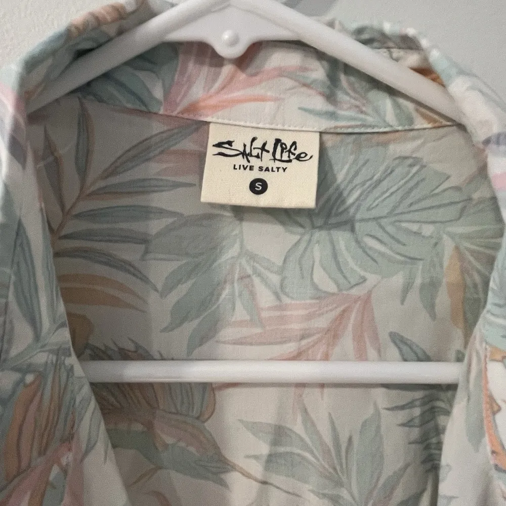 NWT Salt Life Button-Up Shirt And Dress Cover Up Beach Set Tropical Print Size S - Image 7