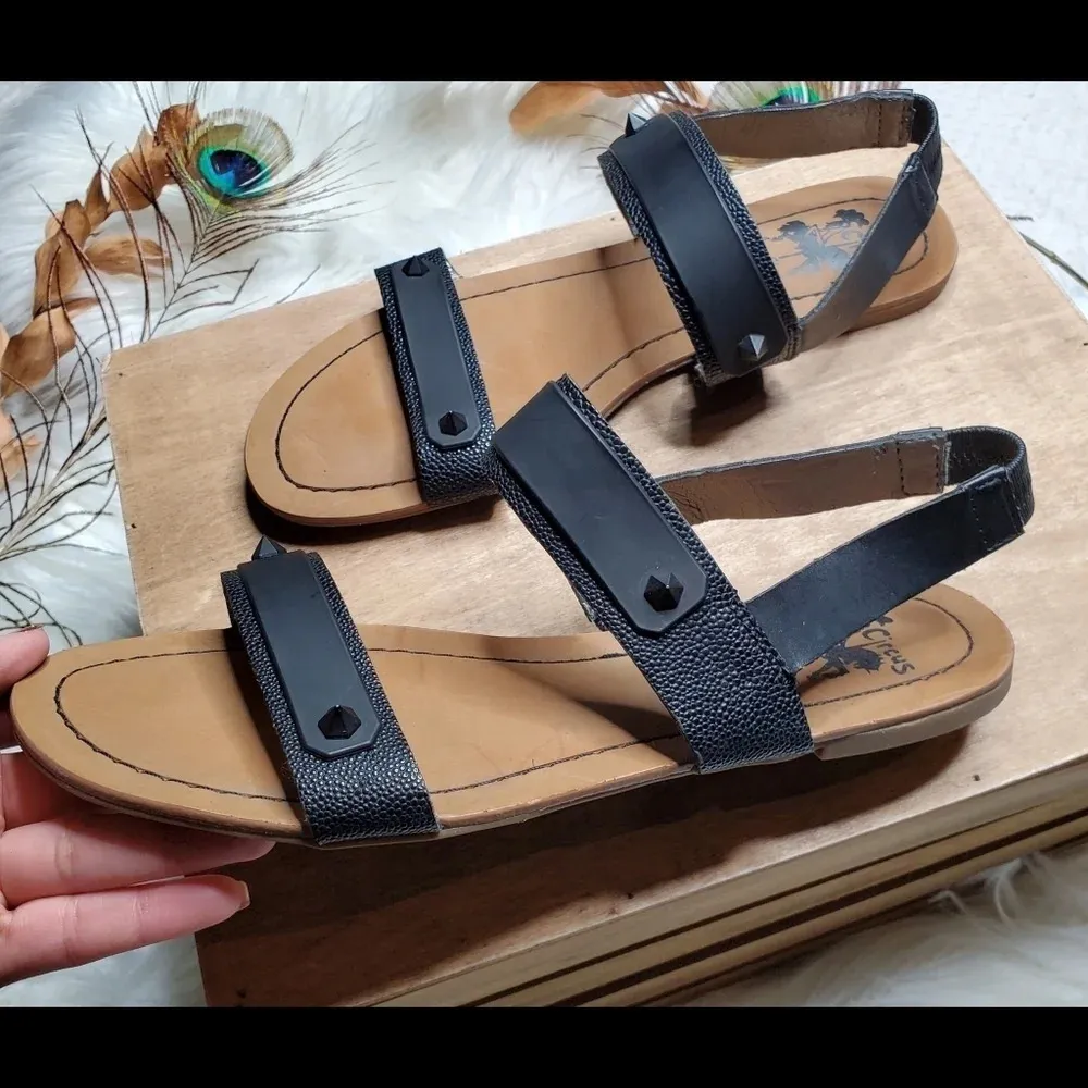 Circus by Sam Edelman Bryn Sandal - Image 2