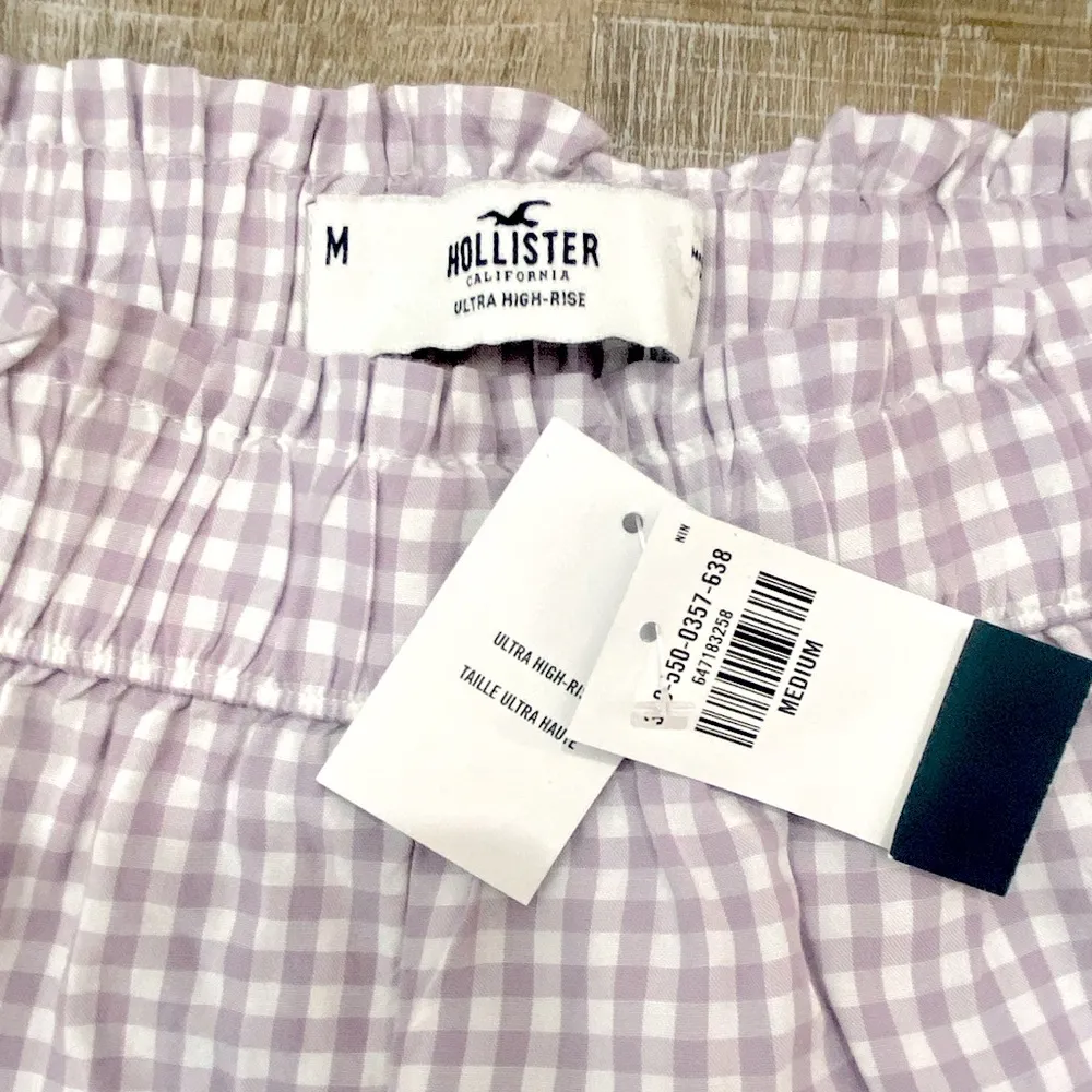 HOLLISTER NWT Gingham Shorts Women’s Medium Ruffle Ultra High Rise Cottagecore - Image 5