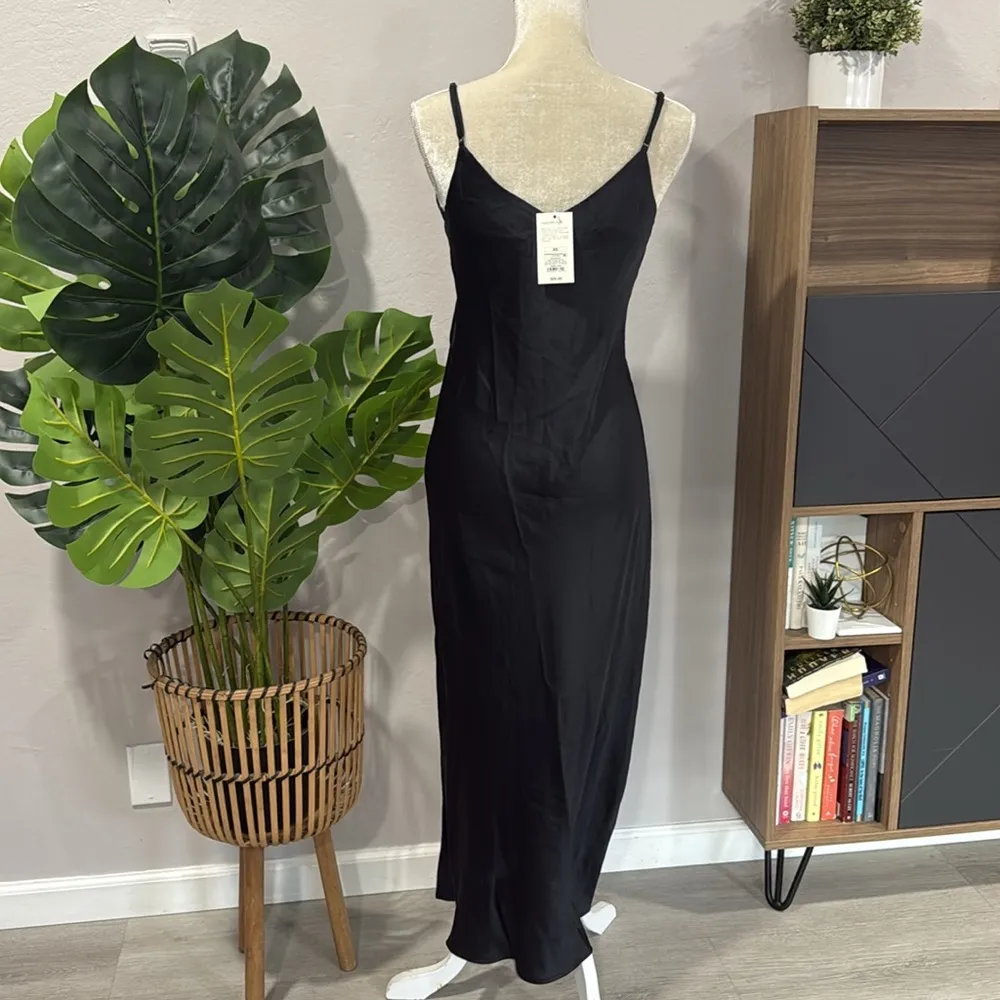 nwt // a new day satin vneck spaghetti strap maxi dress with side slit - Image 3