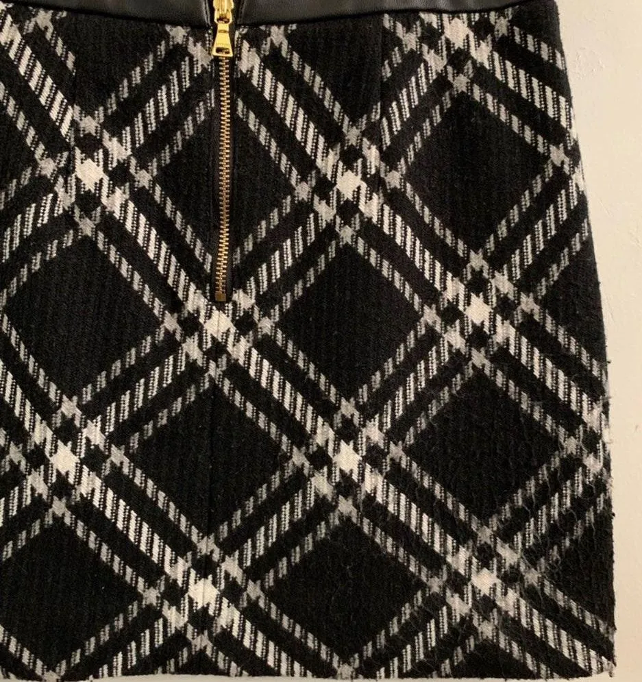 EXPRESS Textured Tartan Plaid gold zip Mini Skirt - Image 6