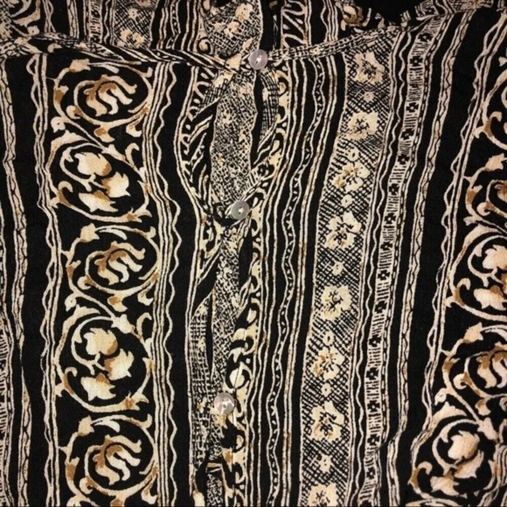 Honey Punch Small Floral boho romper - Image 6