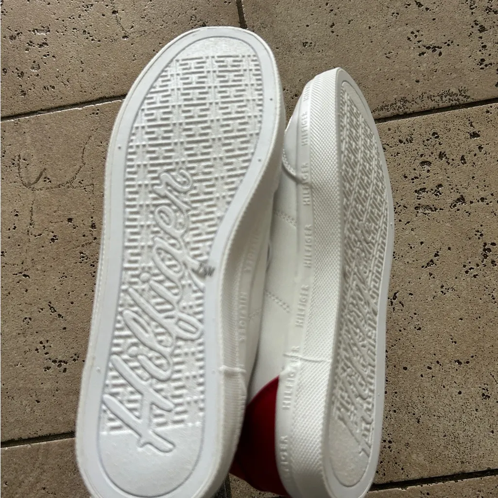 NEW Tommy Hilfiger Women Sneakers size 7.5 - Image 5