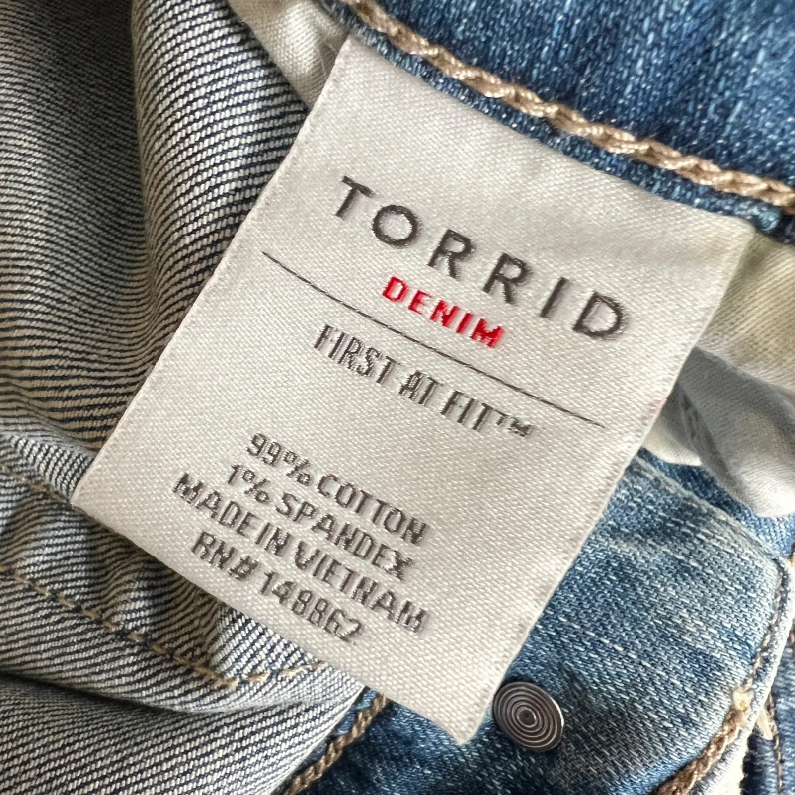 Torrid Cut-Off Denim Shorts Distressed Raw Hem High Rise Womens Plus Size 28 - Image 4