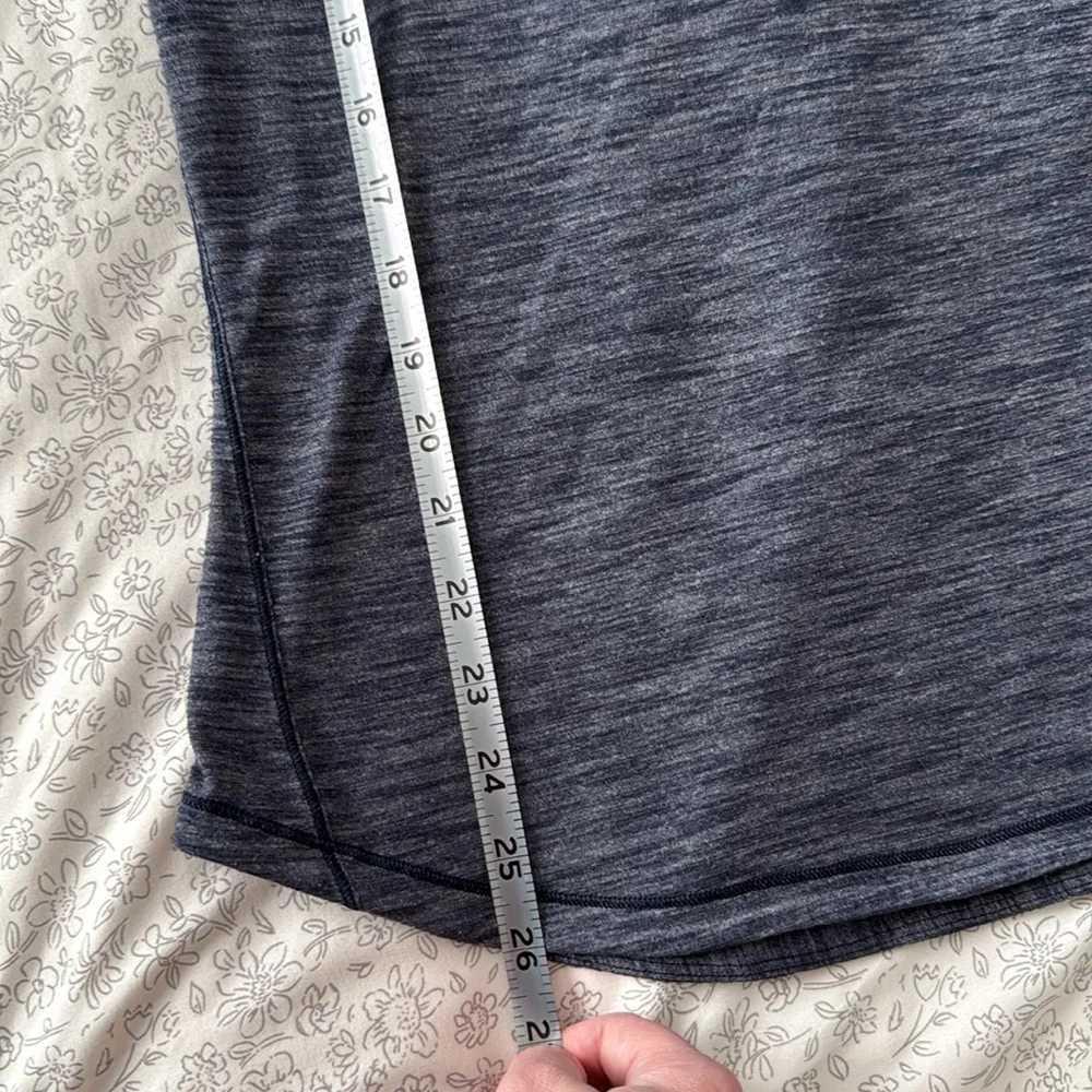 Lululemon Intensi-Tee Heathered Blue Short Sleeve Workout Tee Size Small - Image 10