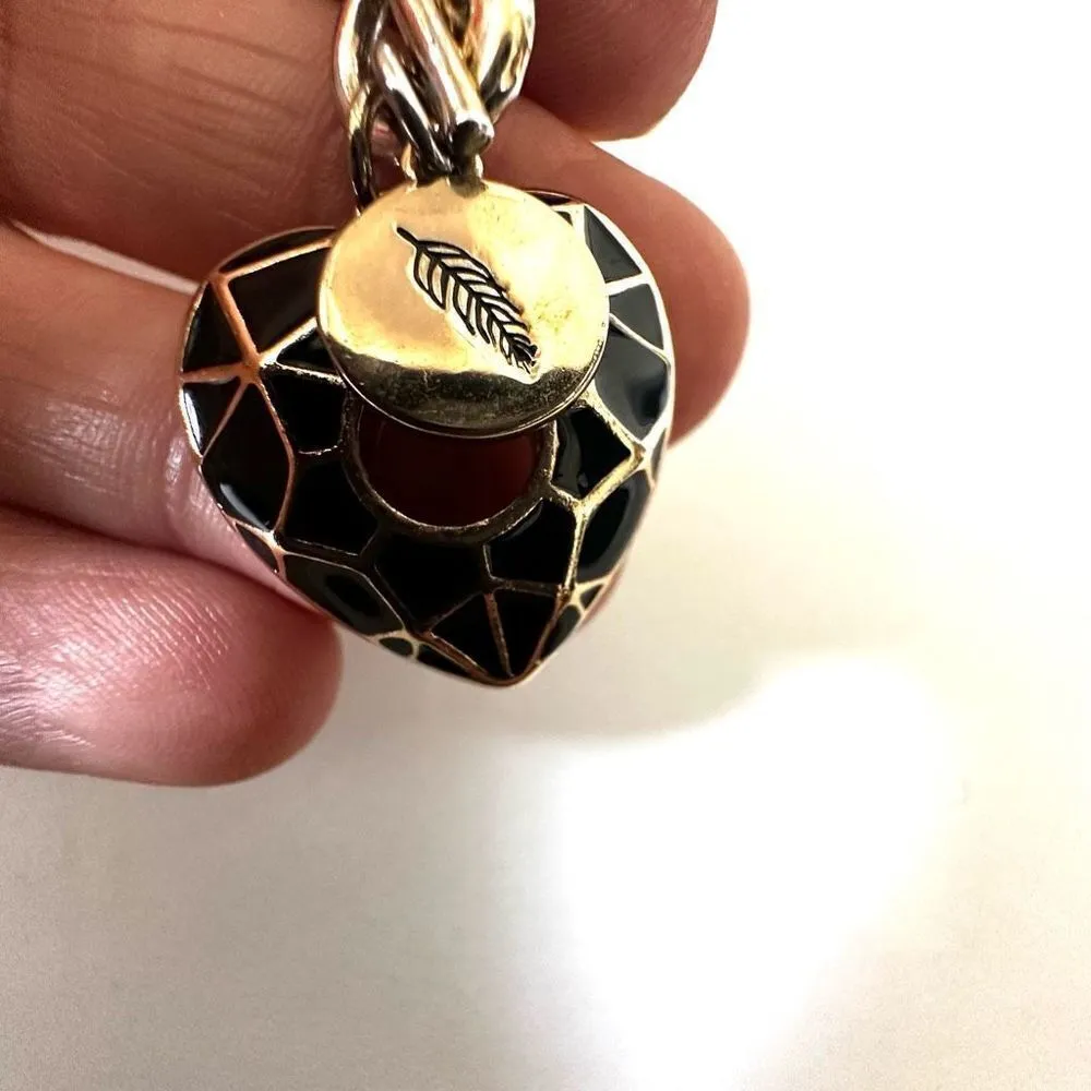 Simply Vera Wang black enamel gold tone heart pendant necklace - Image 11