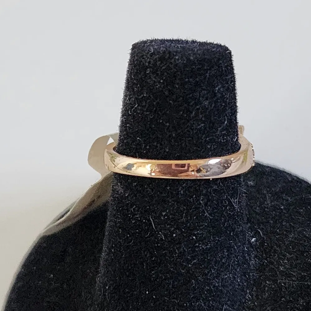 Gold Filled Ring with Simulated Blue Topaz Stone - Image 5