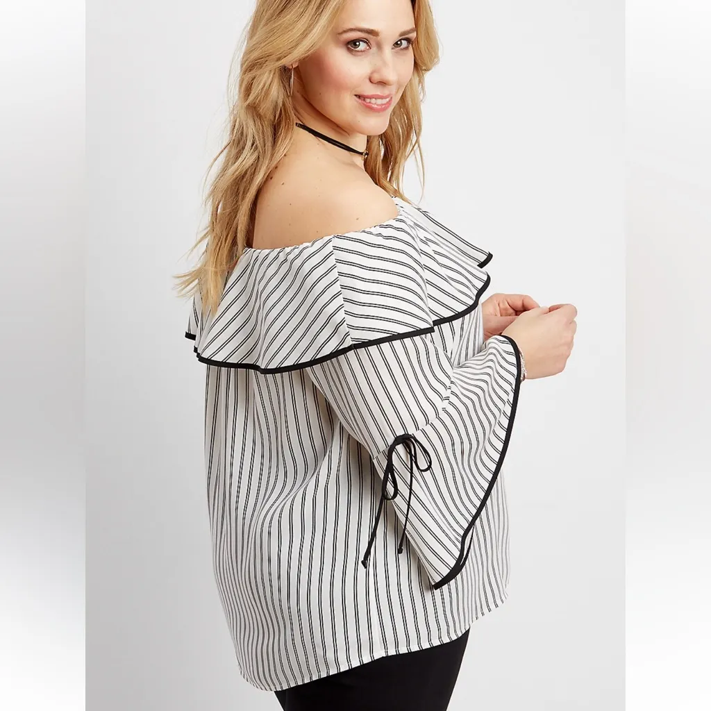 Maurices Large striped off the shoulder flowy blouse ruffle & bell sleeve NWT - Image 2