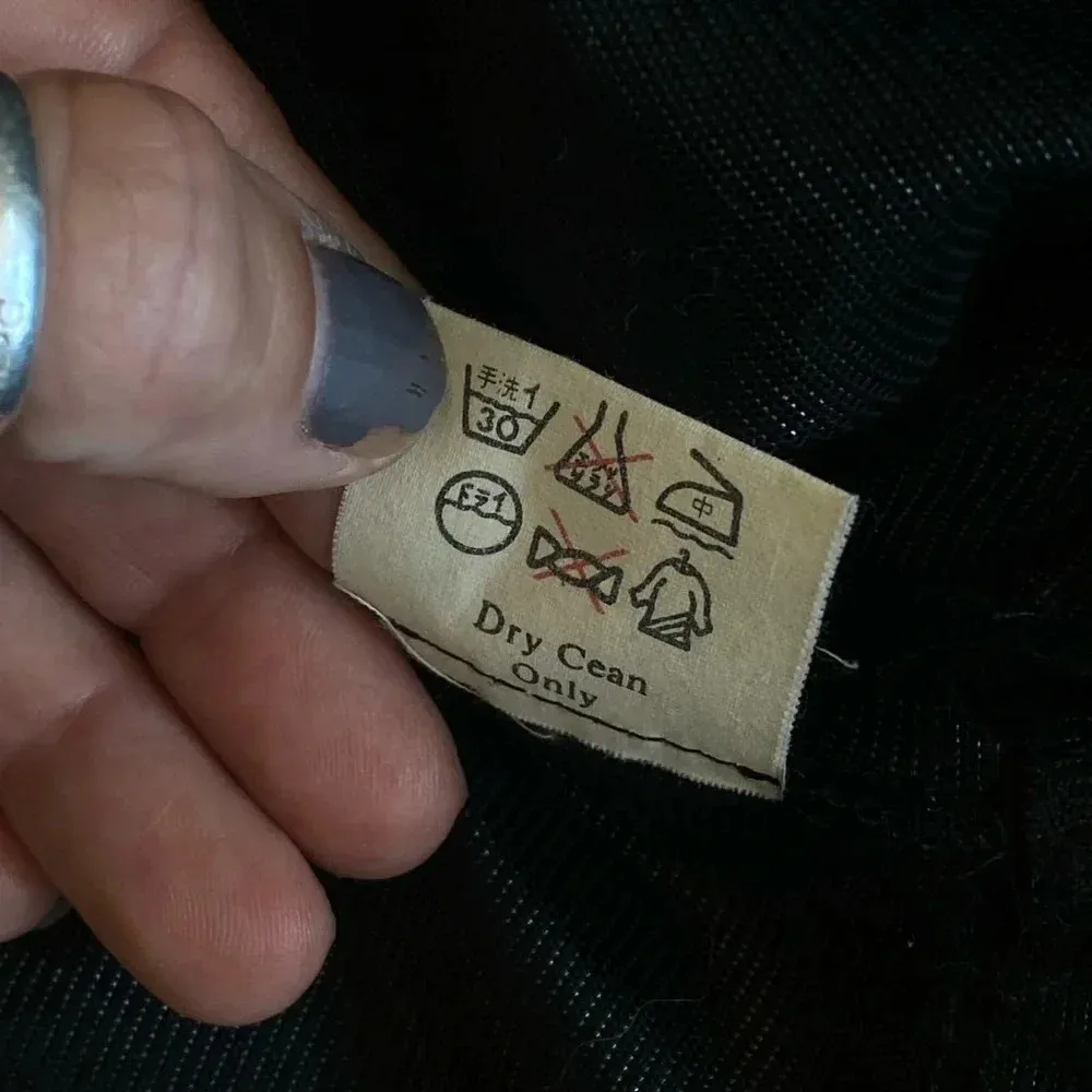 Supreme Ada hung for Spreme - Image 5