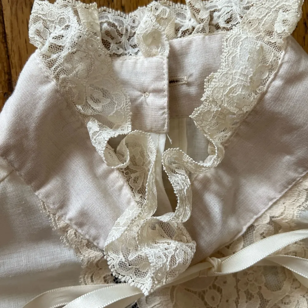 Slim Women's Button Up Back Shirt Cream Lace/Western Sz12/34 Vintage - Image 7