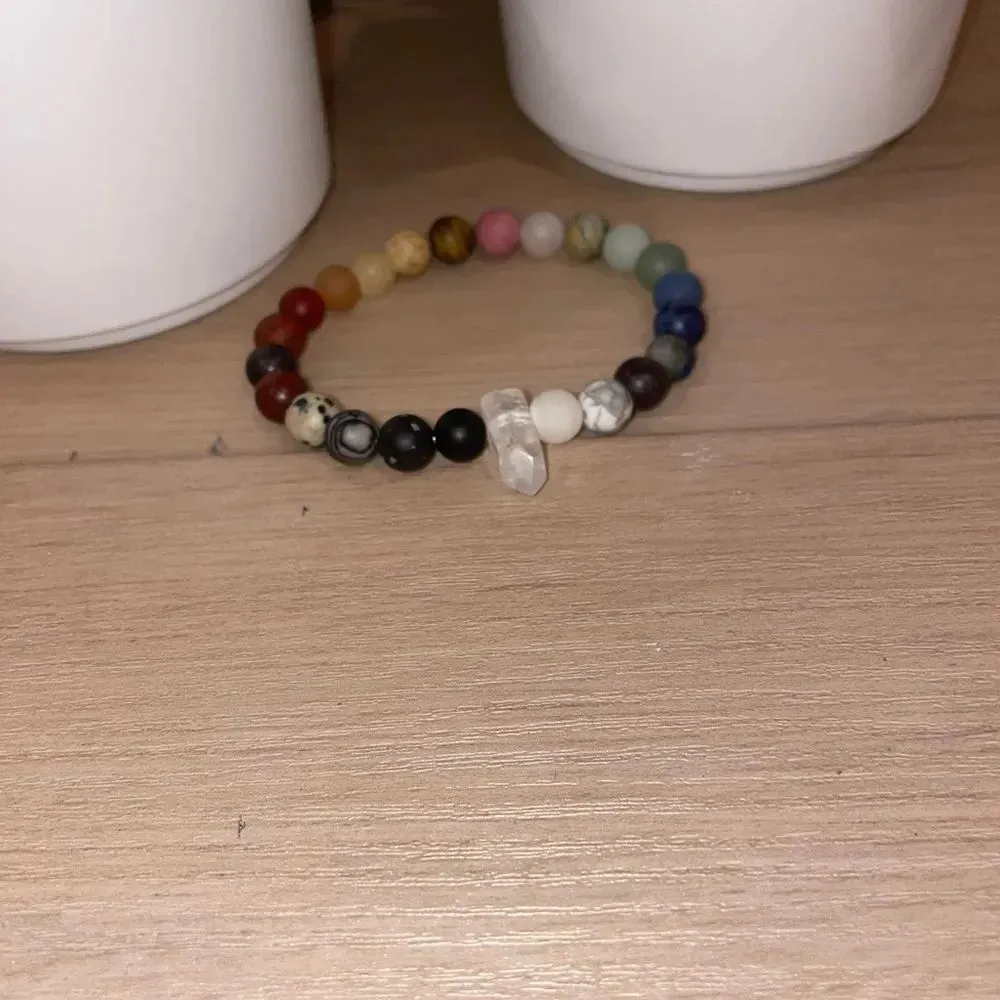 CRYSTALINE HEALING CHAKRA MULTI STONE BEADED BRACELET WITH CLEAR QUARTZ CRYSTAL Green - Image 8