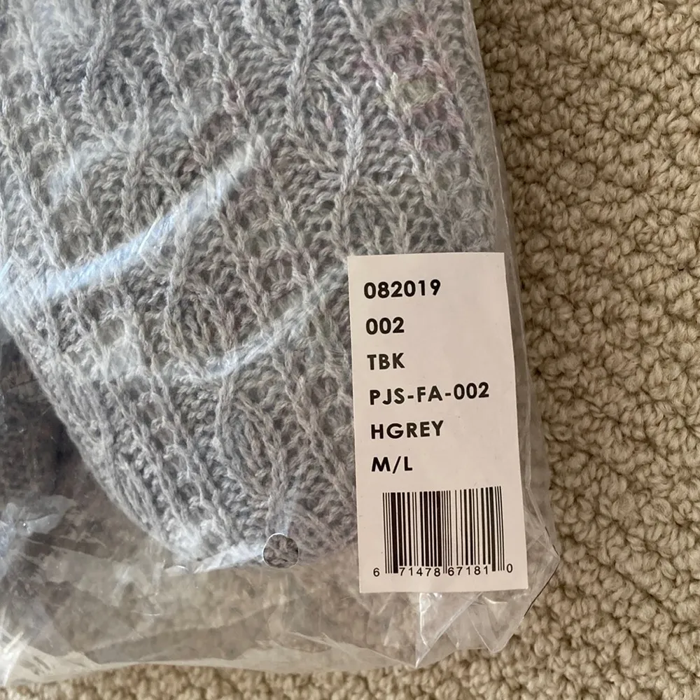 NEW P.J. Salvage Faux Fur Warm Slippers Size M/L Shoe Sizes 7.5 - 10.5 NIB - Image 4