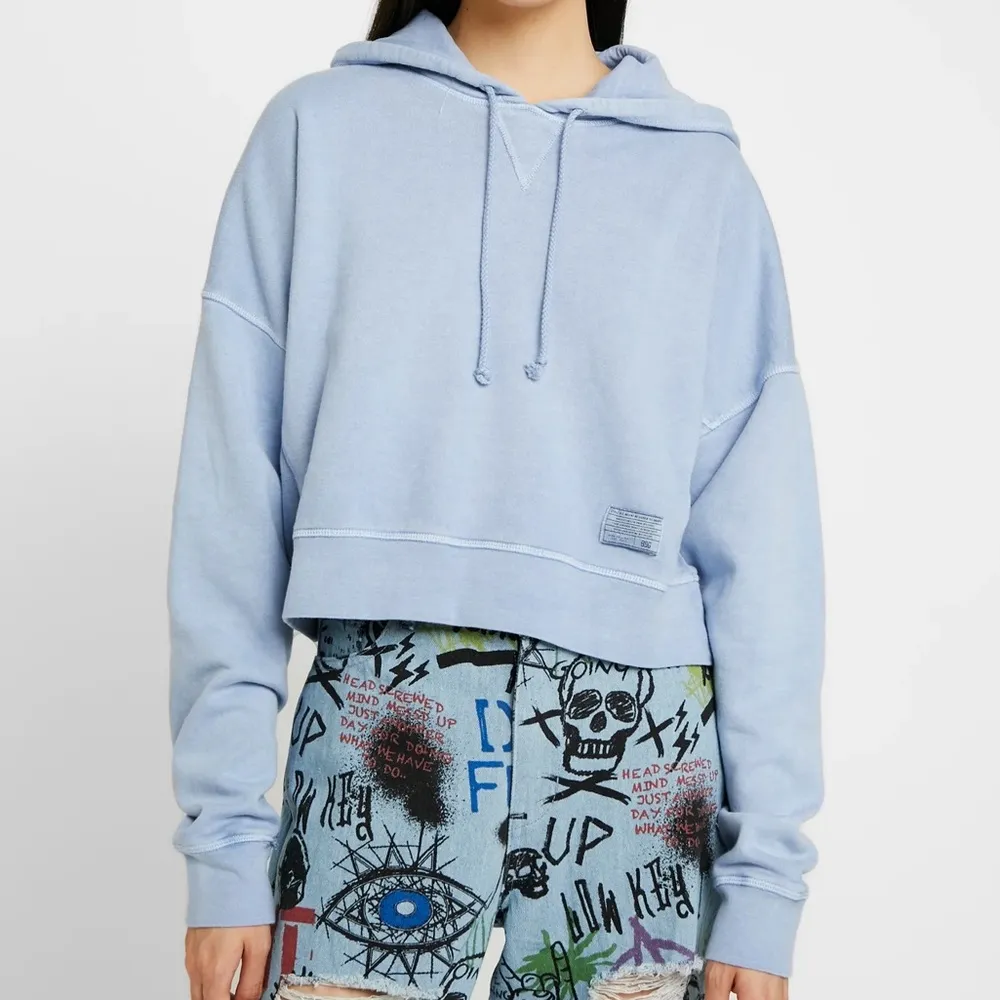 NWT BDG Slouchy Cropped Hoodie Dusty Blue Size Small - Image 5