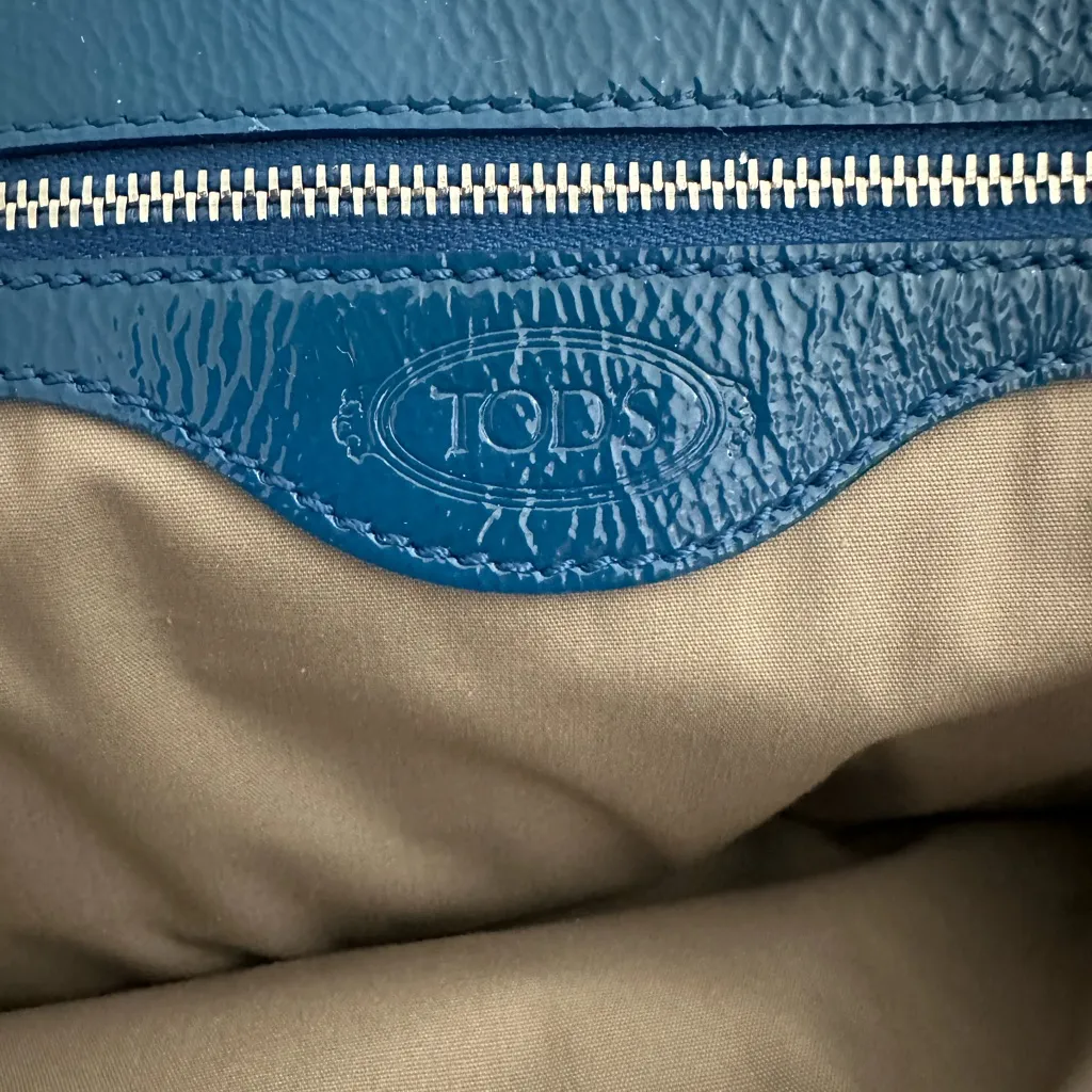 Tod’s Patent Leather Blue‎ Drawstring Tote Bag - Image 13