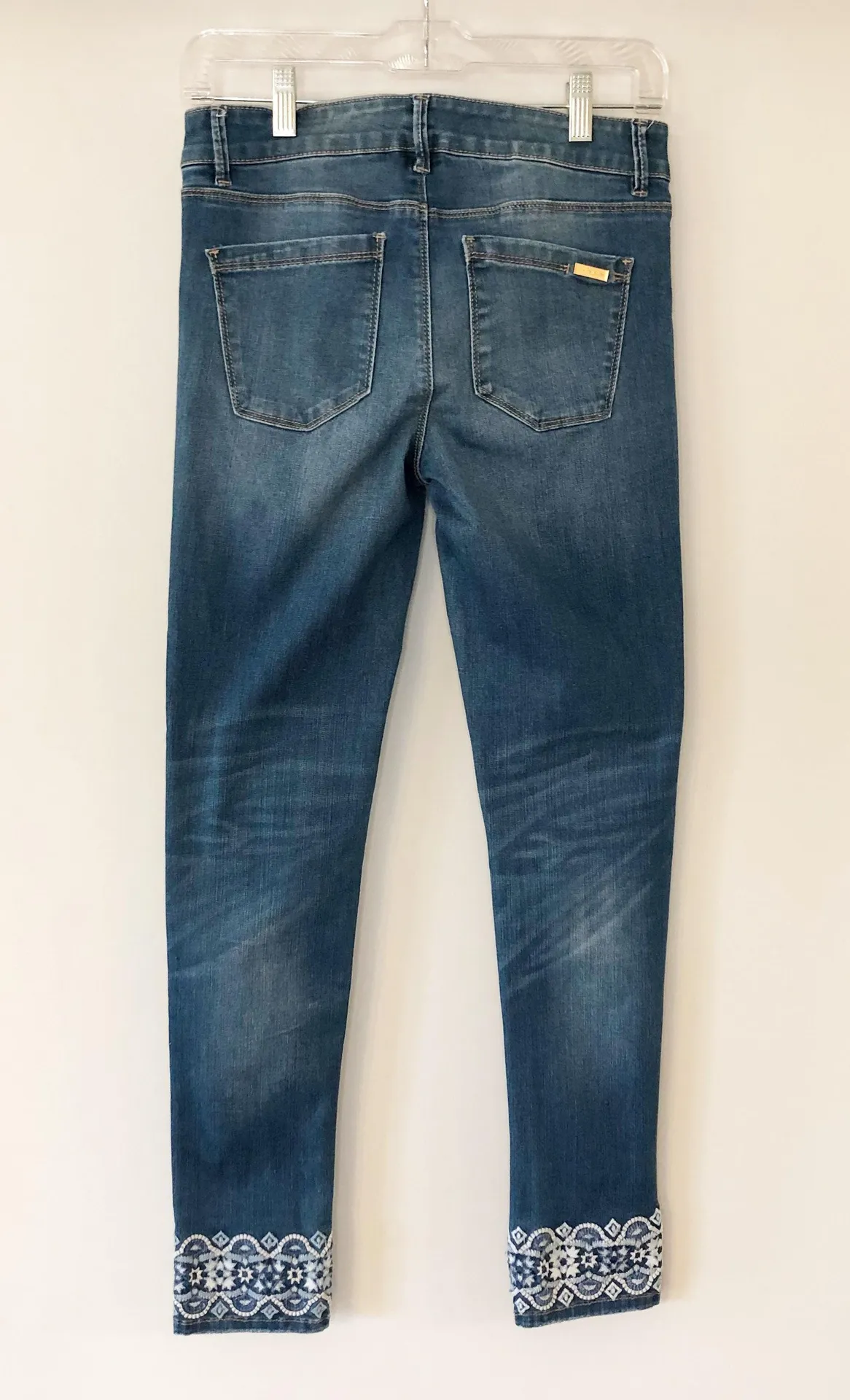 White House | Black Market WHBM Embroidered Cropped Skinny Jeans - Image 3