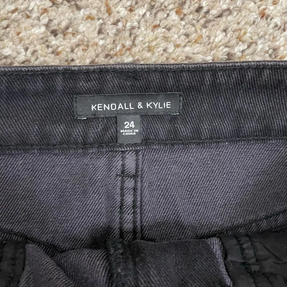 Kendal & Kylie Micro Mini Skirt Color Black Waist Size 24 - Image 5