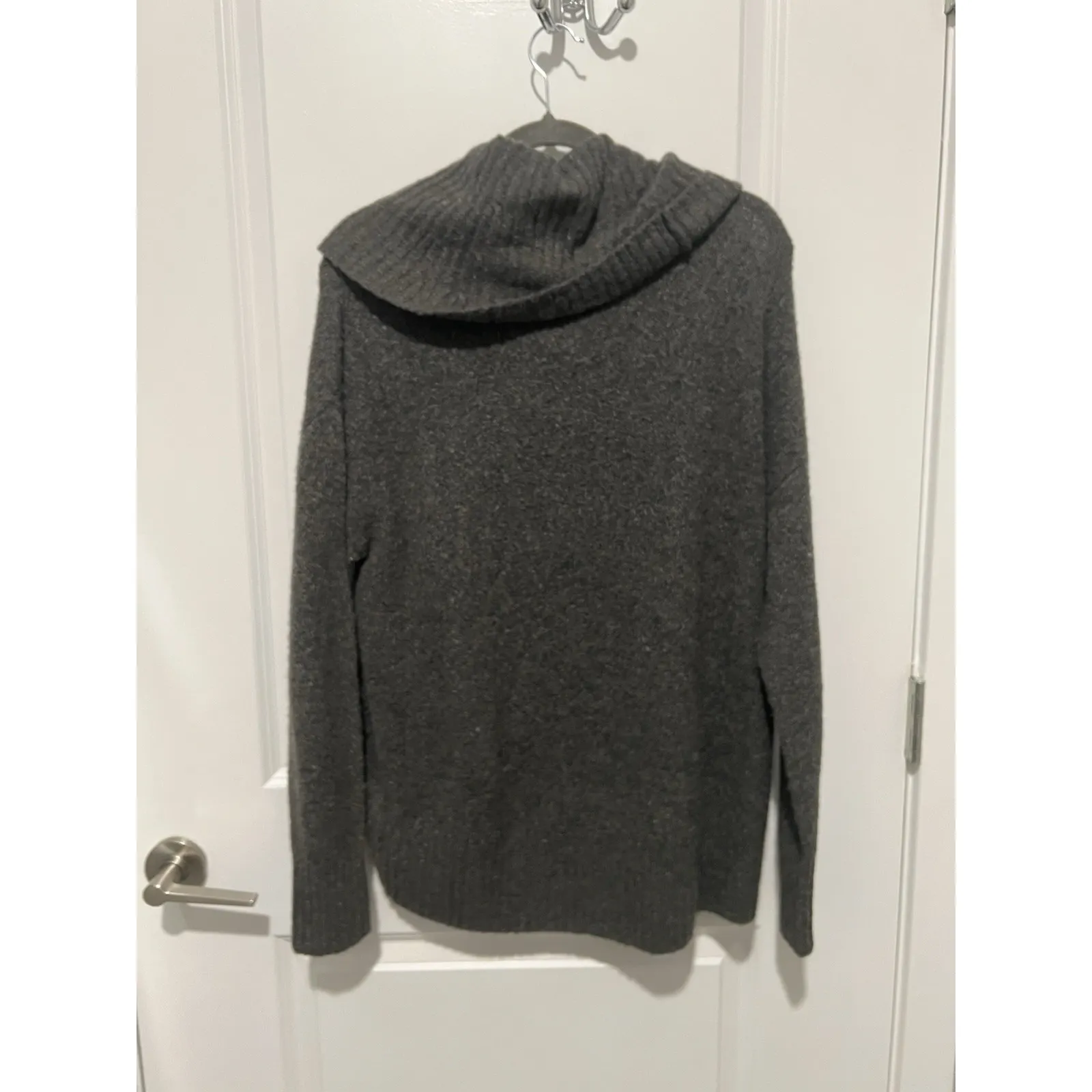 Michael Kors Women's Wool-Blend Cowlneck Sweater Gray Size Medium NWT $89.50 - Image 2