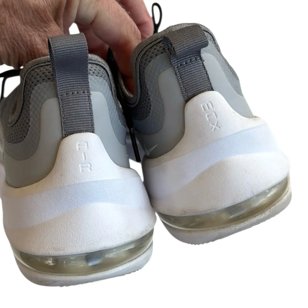 EUC Nike Air Max Axis Running Shoes Grey Size 8.5 - Image 6