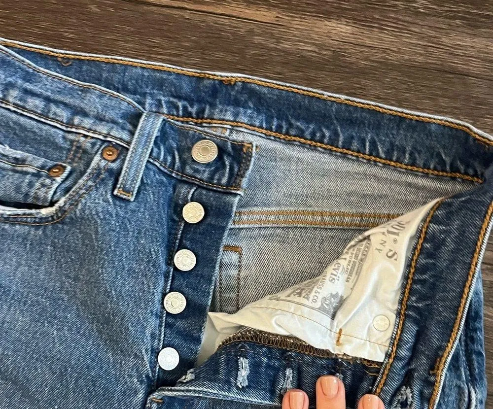 Levi’s 501 Skinny Jeans - Image 4