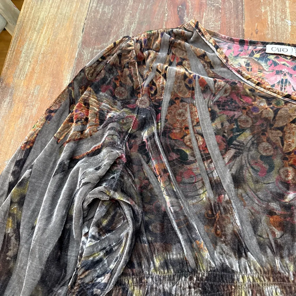 Cato Brown Gray Floral Velvet Top Plus Size 26/28W Boho Artsy Gypsy - Image 2