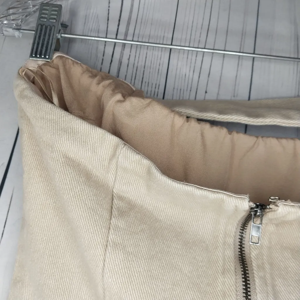 Le lis  Beige Strapless Crop Top - Image 8