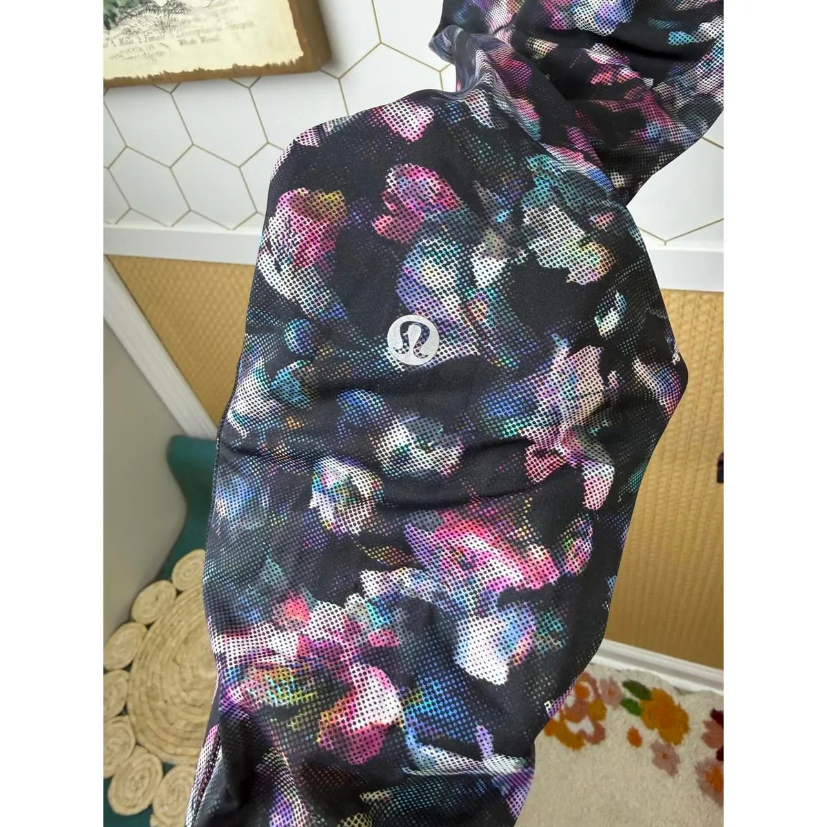Lululemon F&F Crop II 19" Nulux *Non-Reflective Floral Multi - Size - 6 - Image 5