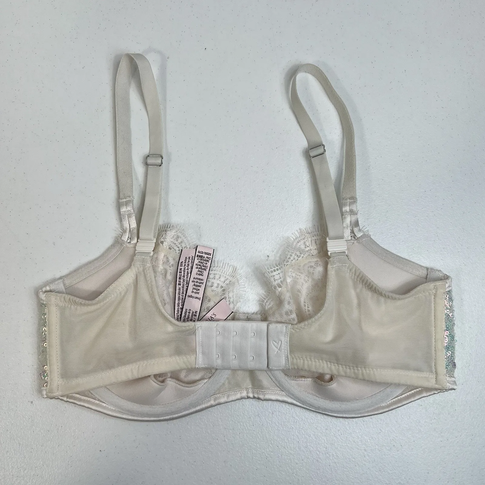 Victoria's Secret 32DD Bra Dream Angels Demi Push Up Without Padding Underwire - Image 4