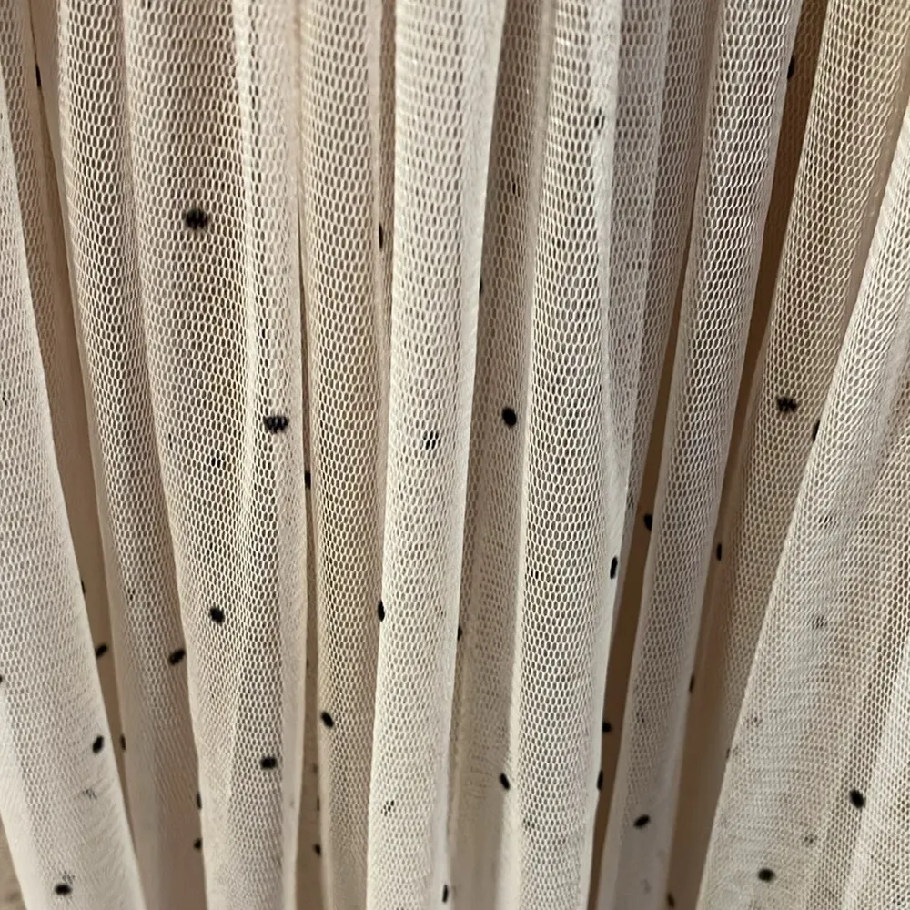 B&L midi embroidered lace lined skirt Very boho cute w/graphic tee Black Size undefined - Image 5