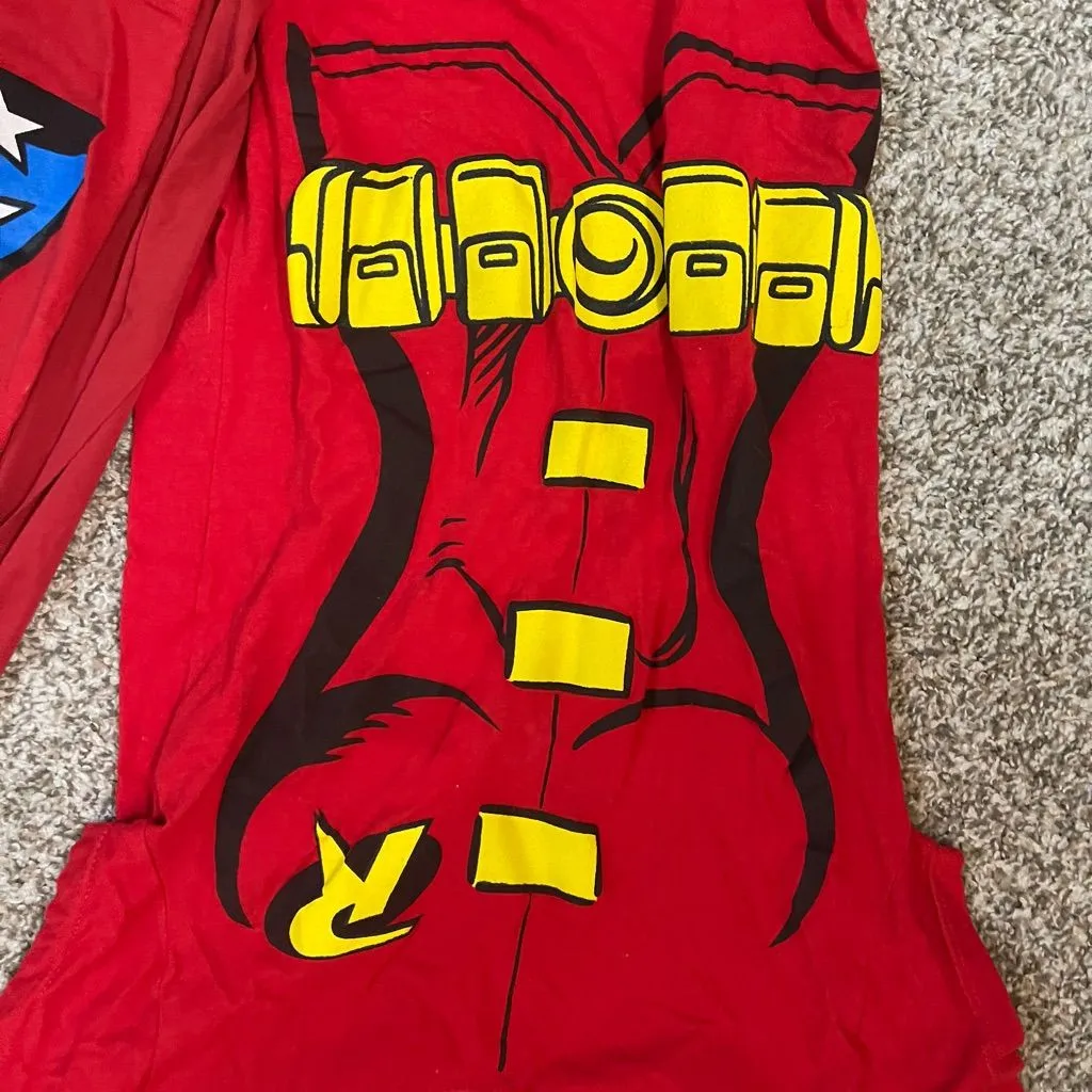 Set of three women’s‎ superhero shirts Red Size 6 - Image 2