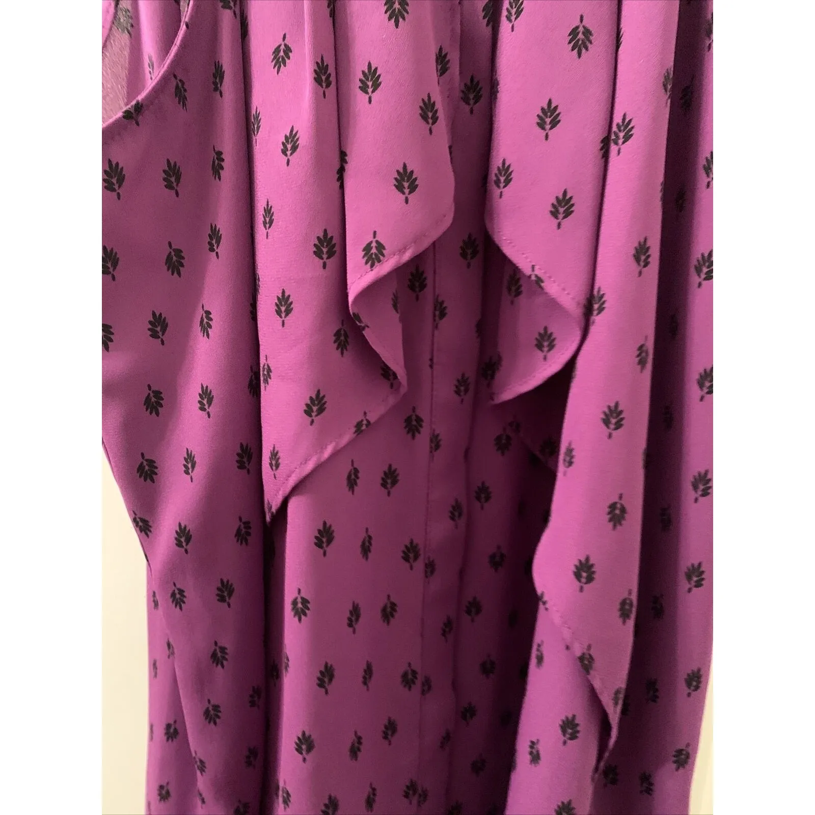 Worthington Women's Leaf Print Sleeveless Blouse Top Size Large Purple B… - Image 4