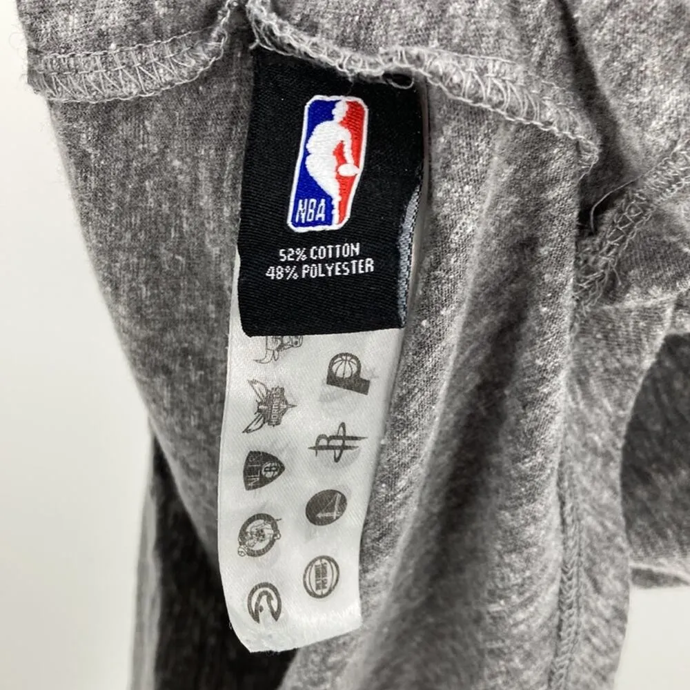 NBA San Francisco Golden State Warriors grey T-shirt v neck basketball size L - Image 4