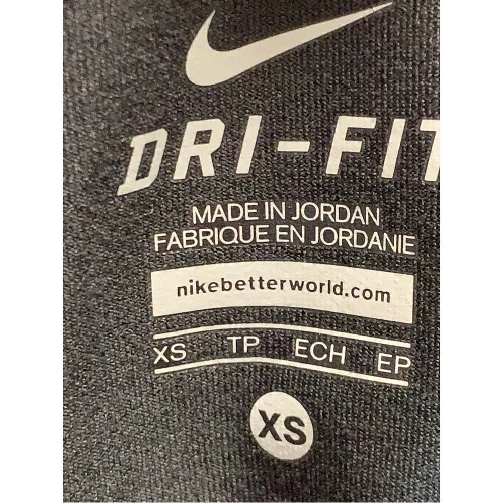 Nike dri fit, Capri, athletic legging size extra small ￼ - Image 6